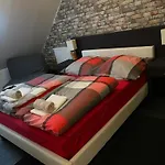 Adam\'S Hostel - Self Check-In & Only Private Rooms