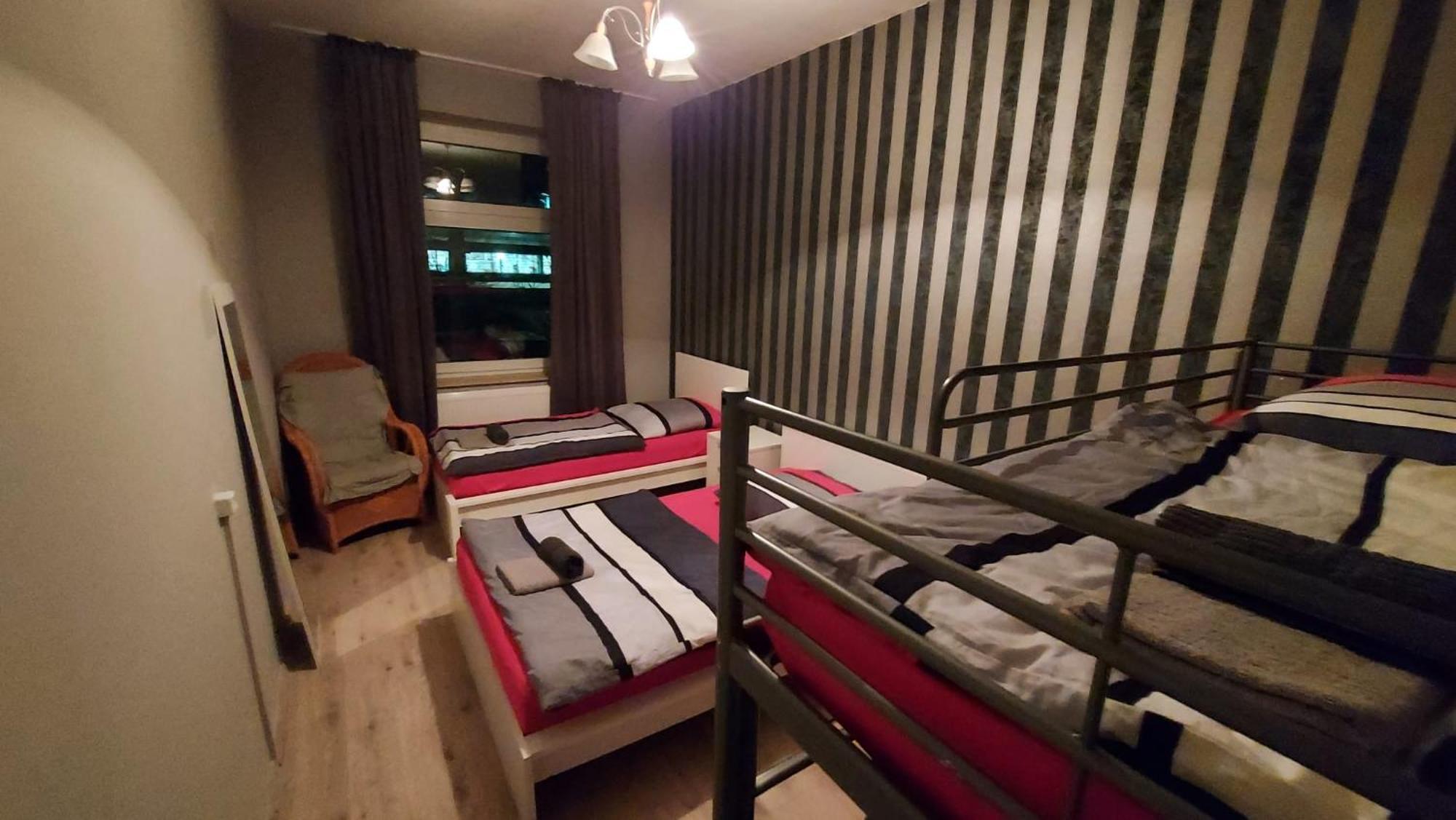 Adam's - Self Check-in & Only Private Hostel